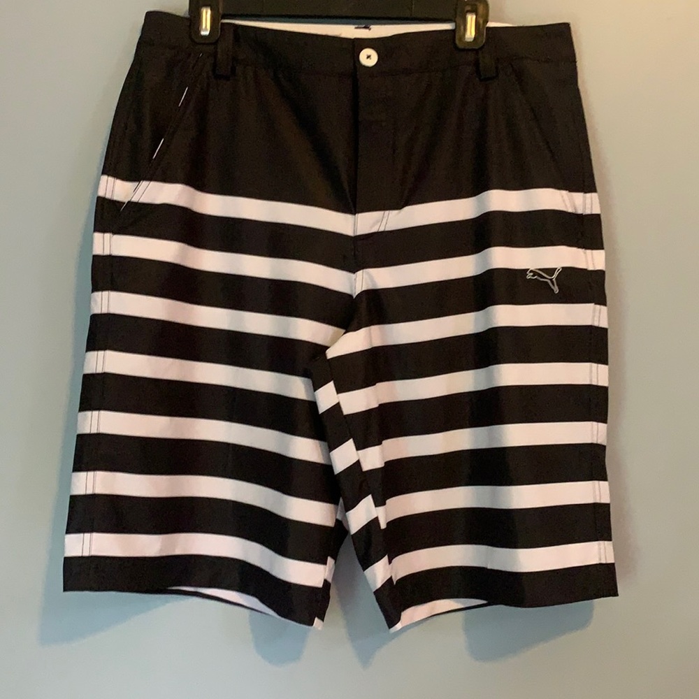 Puma Men’s Board shorts Size 34 Like New